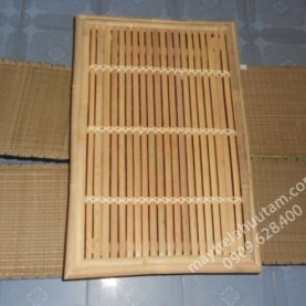 Bàn nhật ngồi thảm