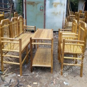 Bàn ăn bằng tre